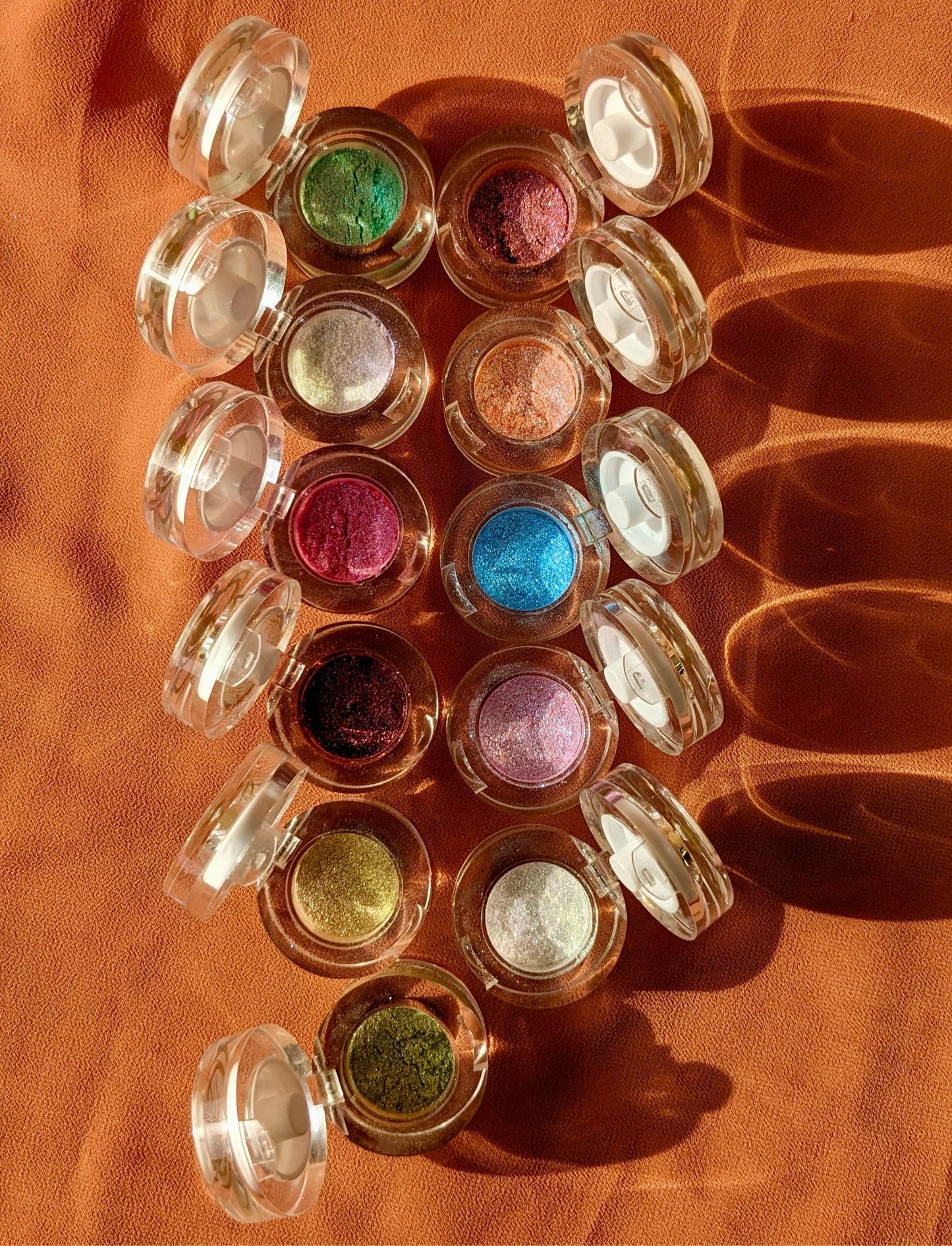 Sparkling Glitter Dust – 12 Vibrant Colors