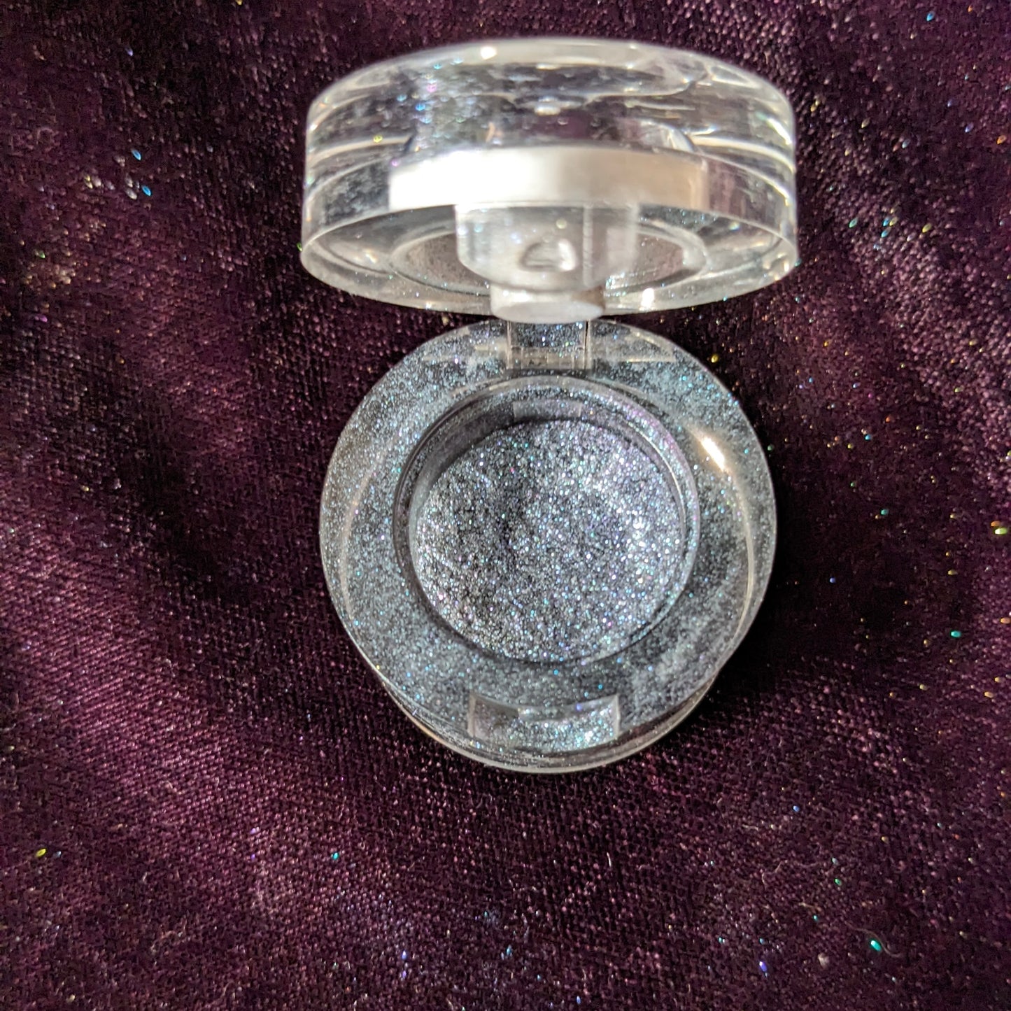 Sparkling Glitter Dust – 12 Vibrant Colors