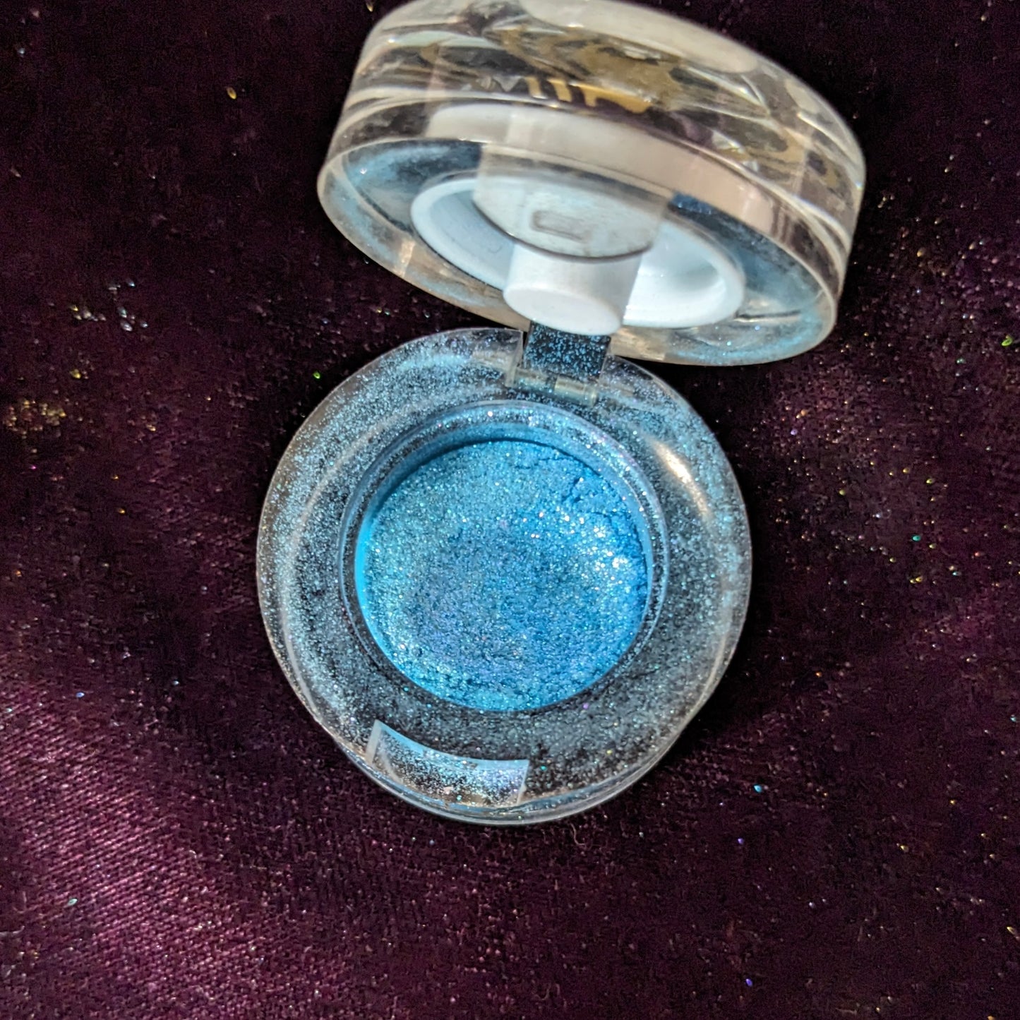 Sparkling Glitter Dust – 12 Vibrant Colors